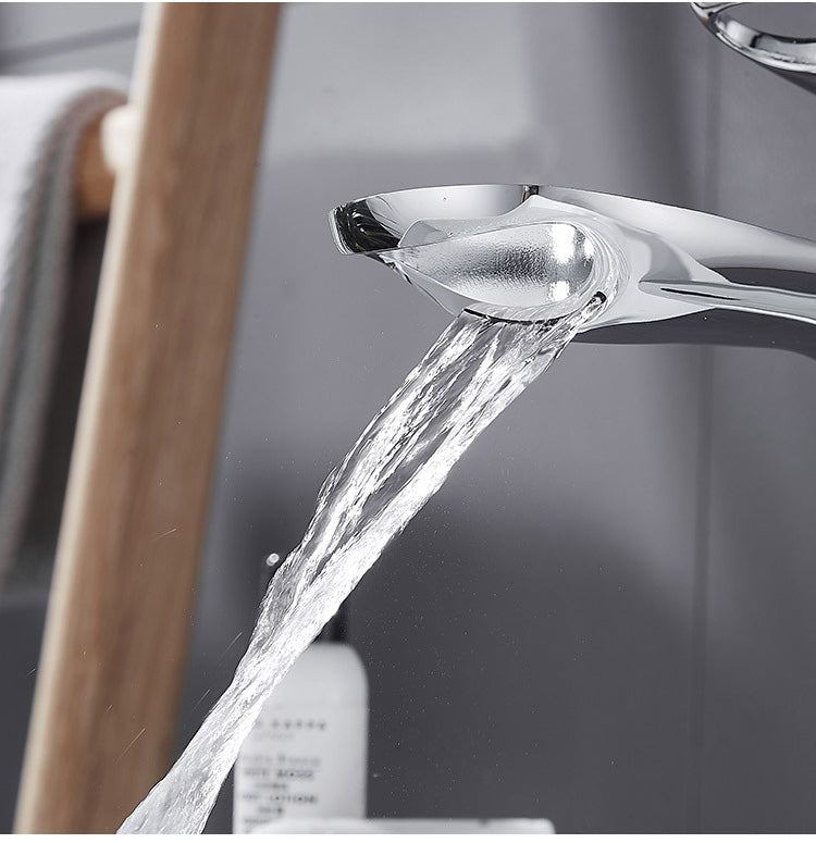 Hohlgeschnitztes Design Wasserhahn Bad Homelody Waschtischarmatur Mode Mischbatterien bad