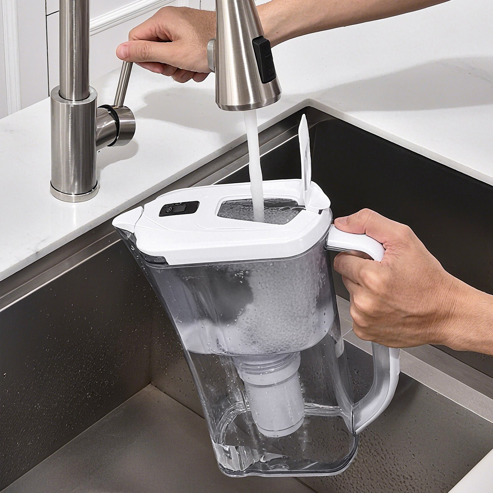 Homelody Wasserfilter Wasserfilter Wasserfilter-Kanne 2,5L weiß inkl. 1 Filterkartuschen