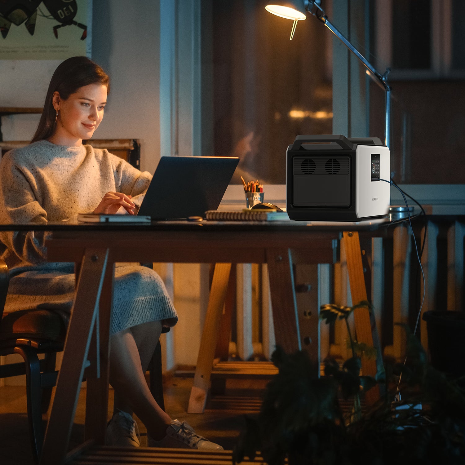 MARSTEK MERCURY M2200 Tragbare Stromversorgung