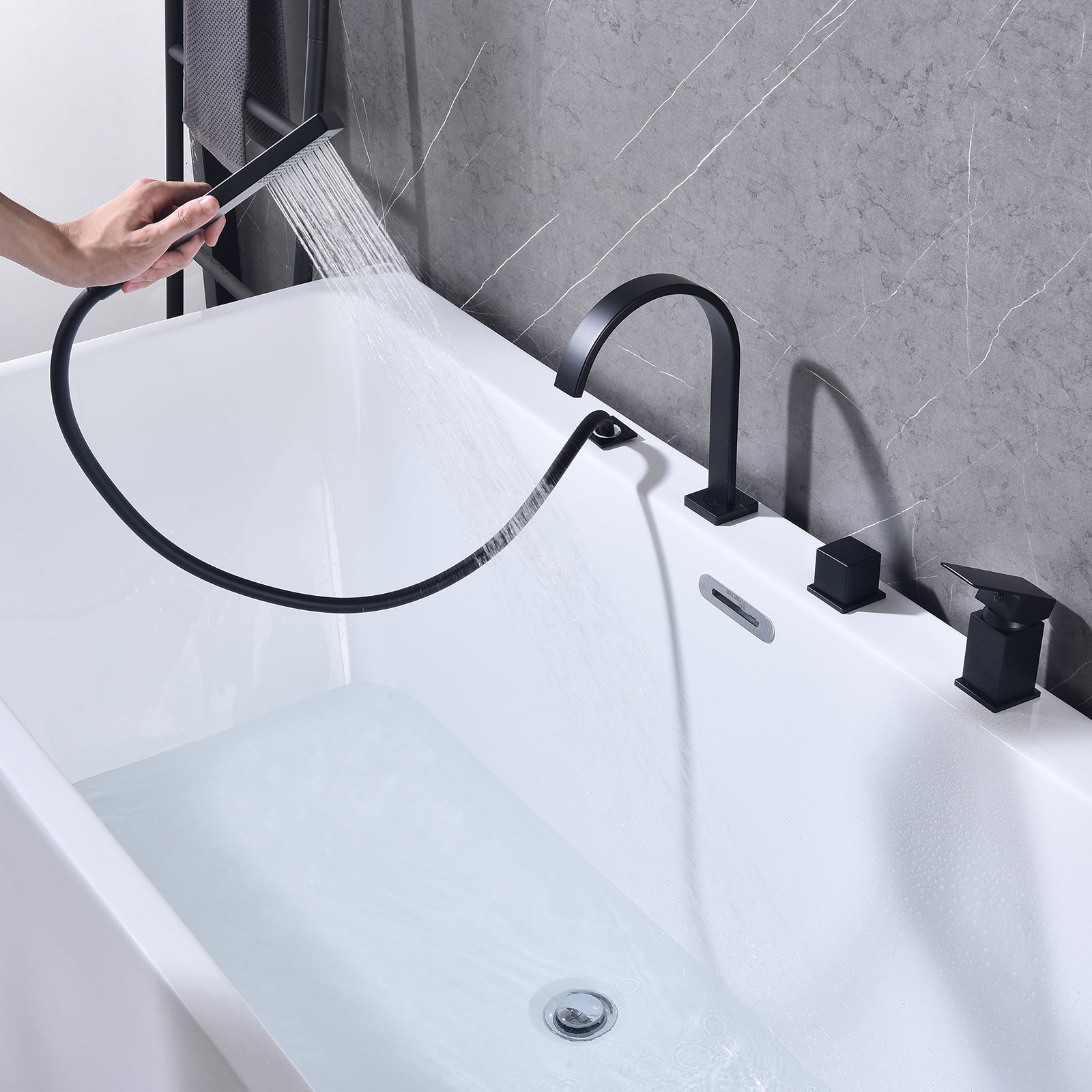 Homelody Badarmatur Präzise Temperatursteuerung und Flexibler Edelstahl-Schlauch