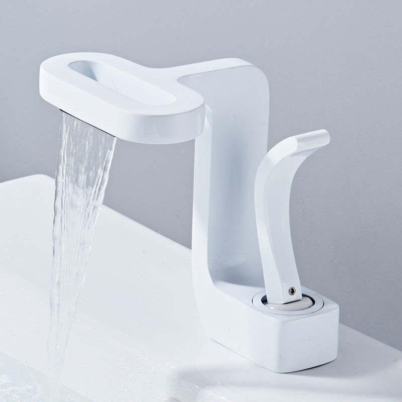 Homelody Luxuriös und Elegant Wasserfall-Mischbatterie Kupfer Badarmatur mit abgeflachtem Auslauf für niedriges Waschbecken und Handspüler